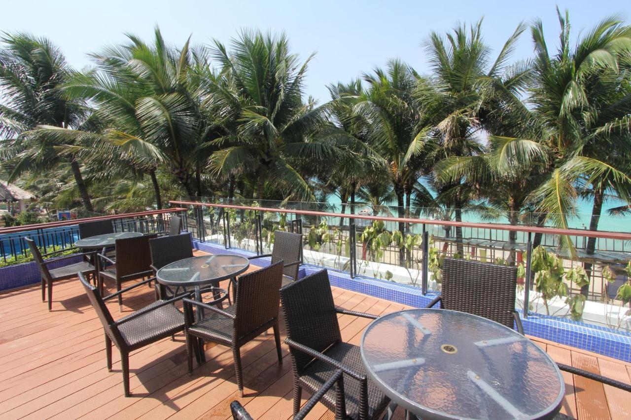 Crown Regency Beach Resort Manoc-Manoc Exterior photo